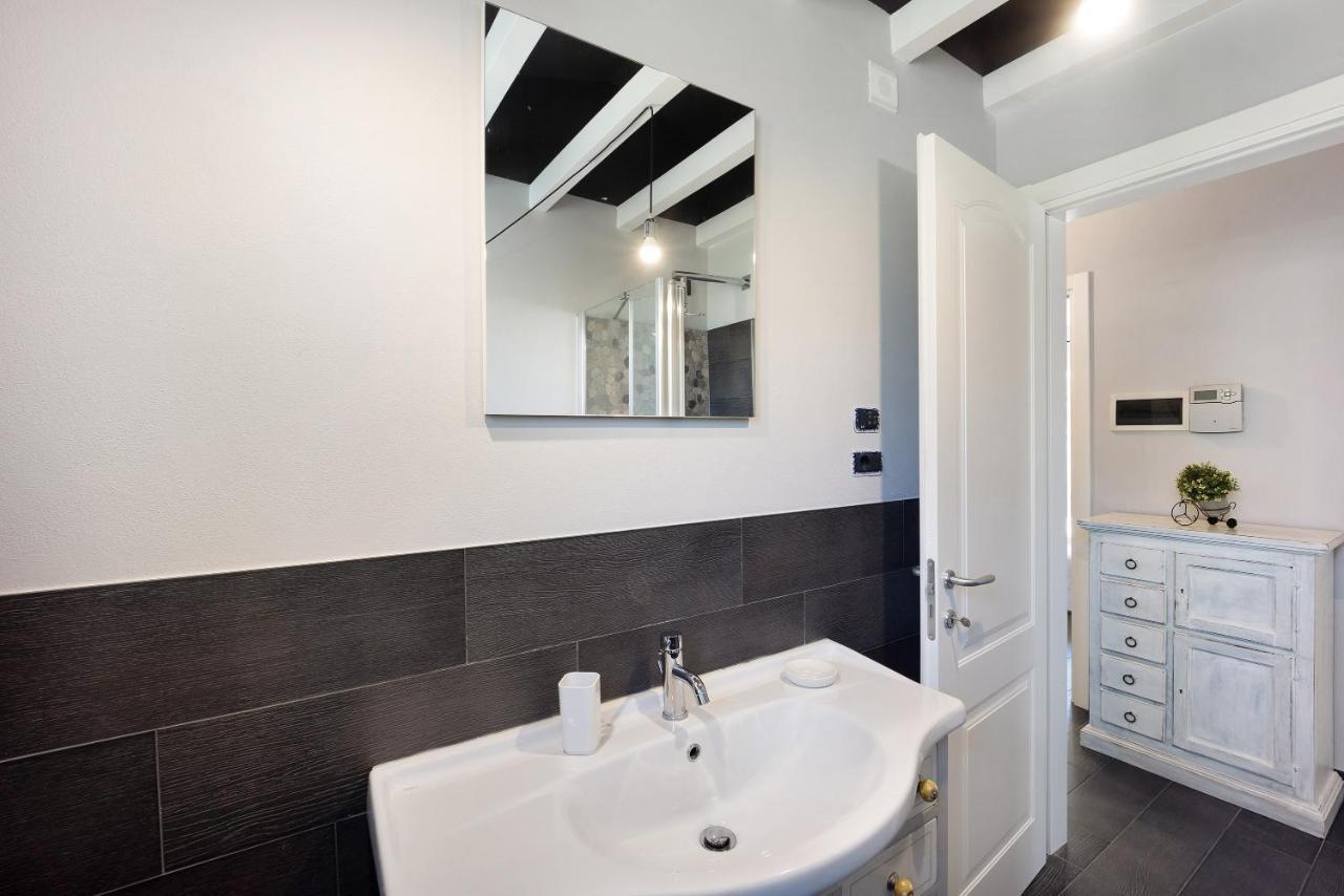 Casa Girasole 600 Mt Dal Mare Apartment Imperia Luaran gambar